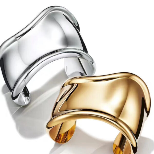 Toxse Elsa Peretti Small Bone Cuff Bracelet - Image 8